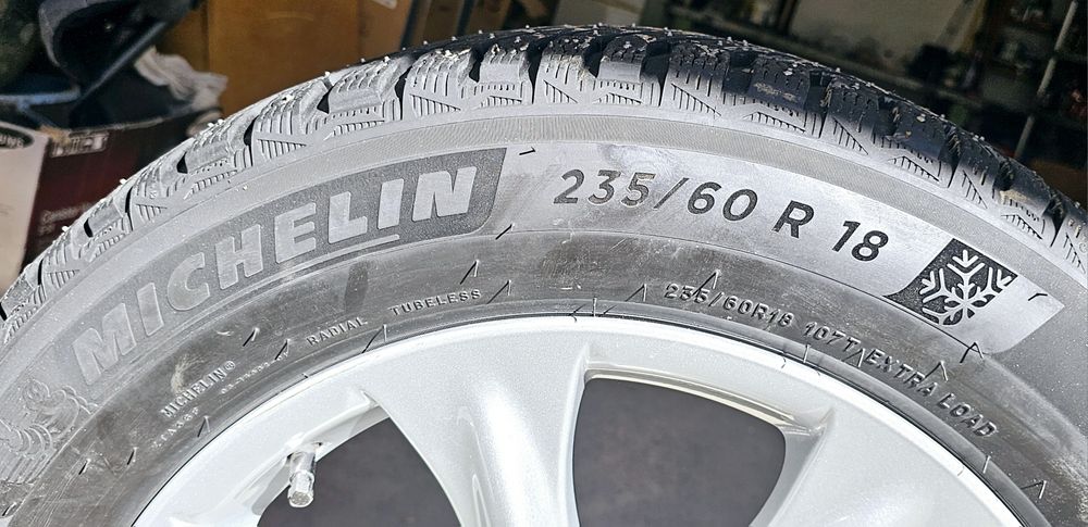 Автошины LEXUS RX , шипованые с Дисками оригинал!!!