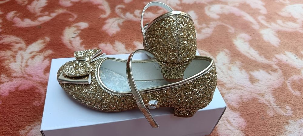 Детски обувки 33 номер