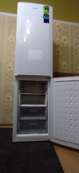 Продается холодильник