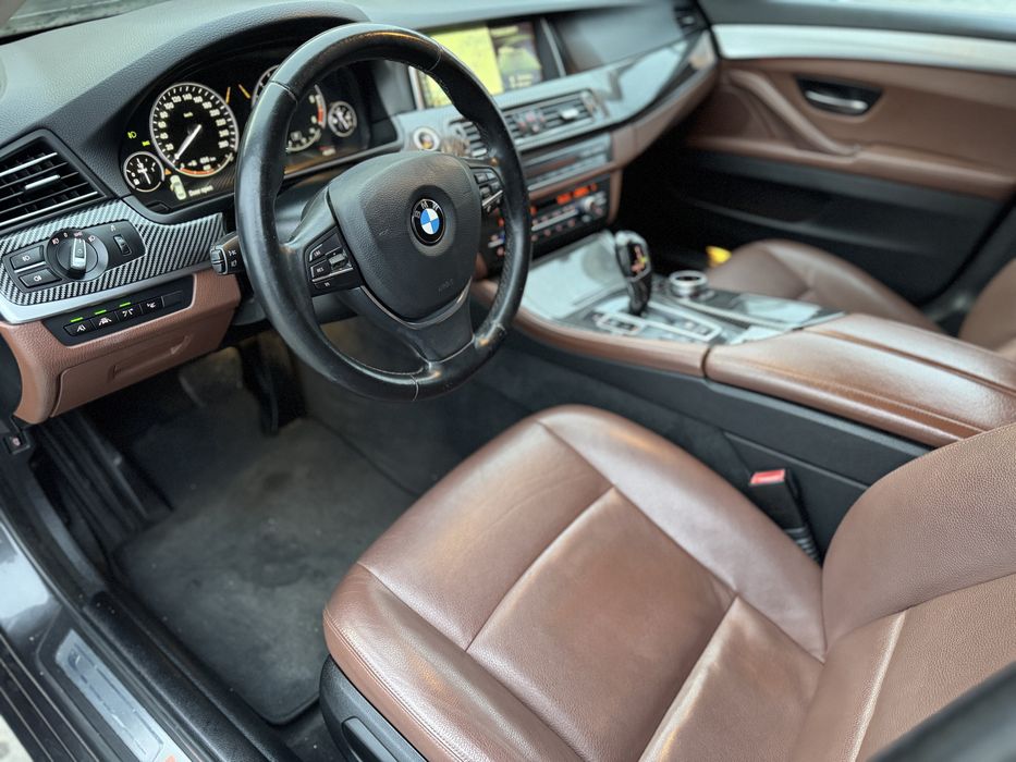 BMW F10 Lci 525xD-4 butoane-Luxury Line-11/2015-Rate-Garantie-livrare