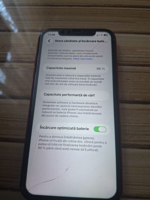 Iphone 11 utilizat ,128 GB RED