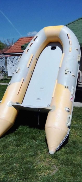 Надуваема лодка "Pro Marine" 320 см с твърдо надуваемо дъно и кил /Аirdeck/
