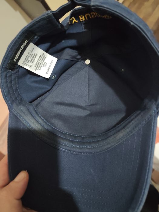 Vând șapcă Dsquared originala