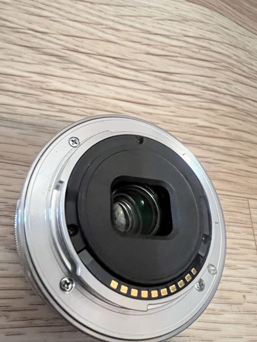 Sony 16 mm f2.8 продам