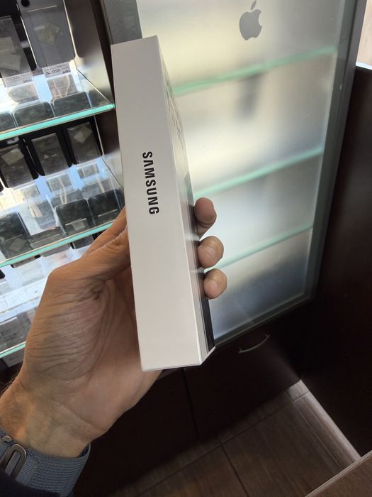 Vand Samsung Galaxy F17 5G 128Gb Nou(Sigilat)