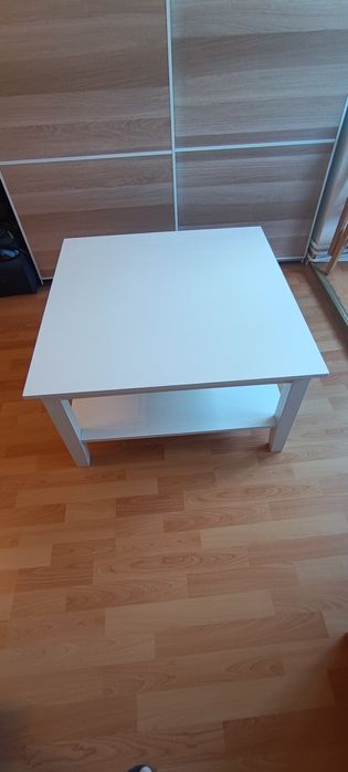 Măsuță de cafea albă