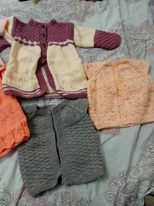 Ръчно плетени детски дрешки