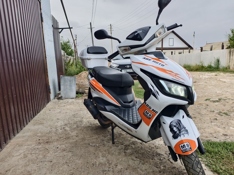 Скутер м8 2024 год
