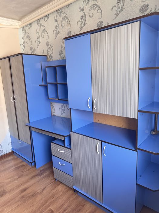 Продам спальный гарнитур