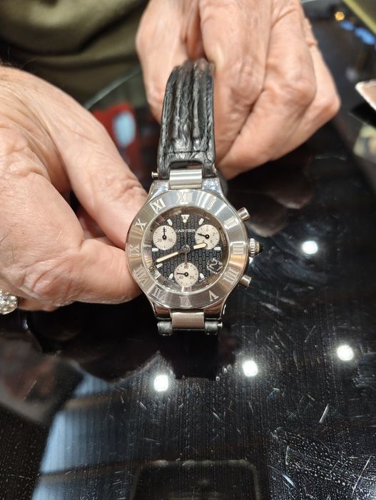 Vand cartier Ca nou