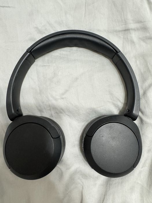 Наушники sony.