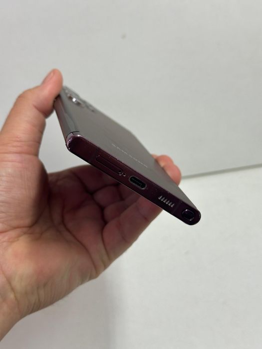 Продам Samsung S22 Ultra 128г