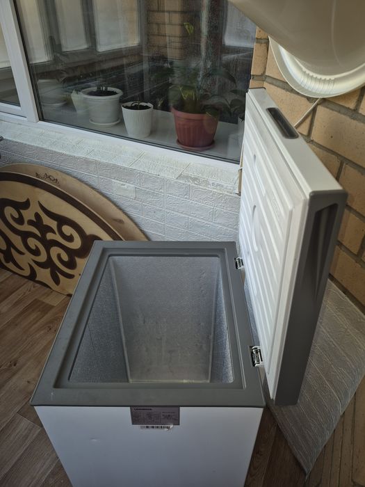 Морозильник в хорошем состоянии