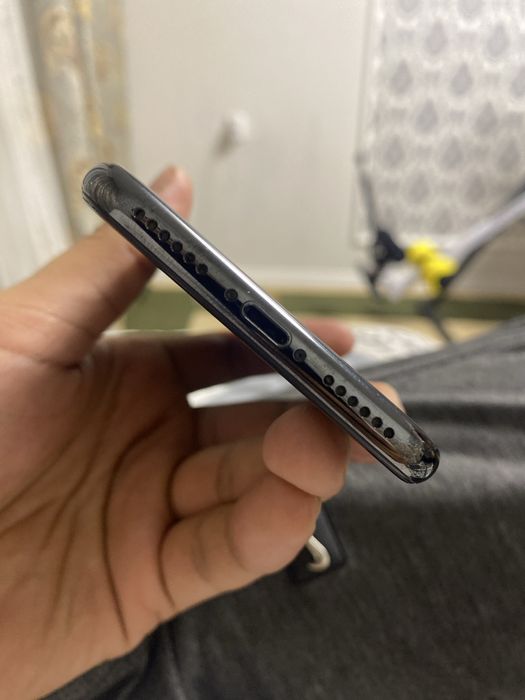 Продам Iphone X 64gb