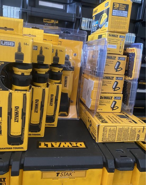 Аккумулятор девольт powerstack  DeWalt оригинал