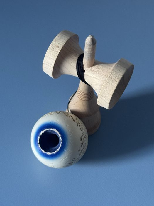 Vand Kendama Lotus + Okendama in stare buna