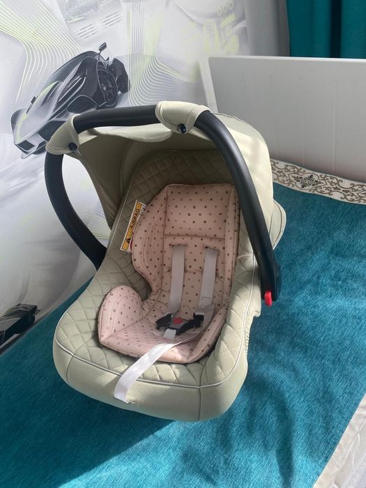 Автолюлька для малыша