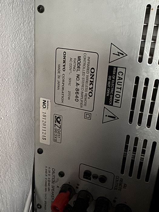 Onkyo A8640 stare excelenta 2x90w/8ohm