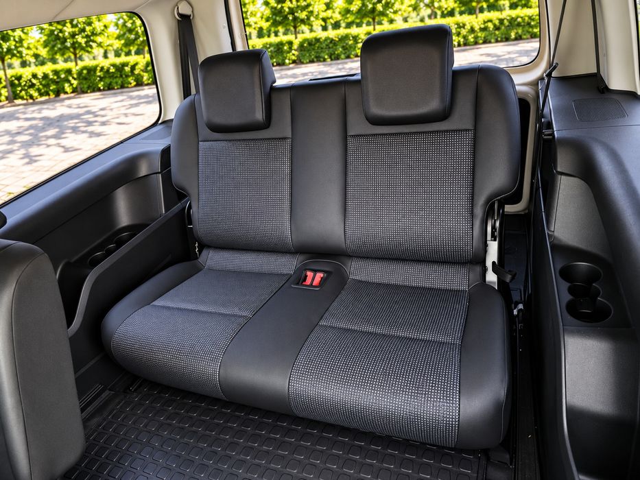 VW Caddy Max, 7 locuri, 2.0 TDI,150 cp, Automat,recent inmatriculat, impecabil  !!