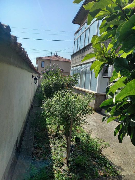 Продавам КЪЩА в с. Боянци, обл. Пловдив