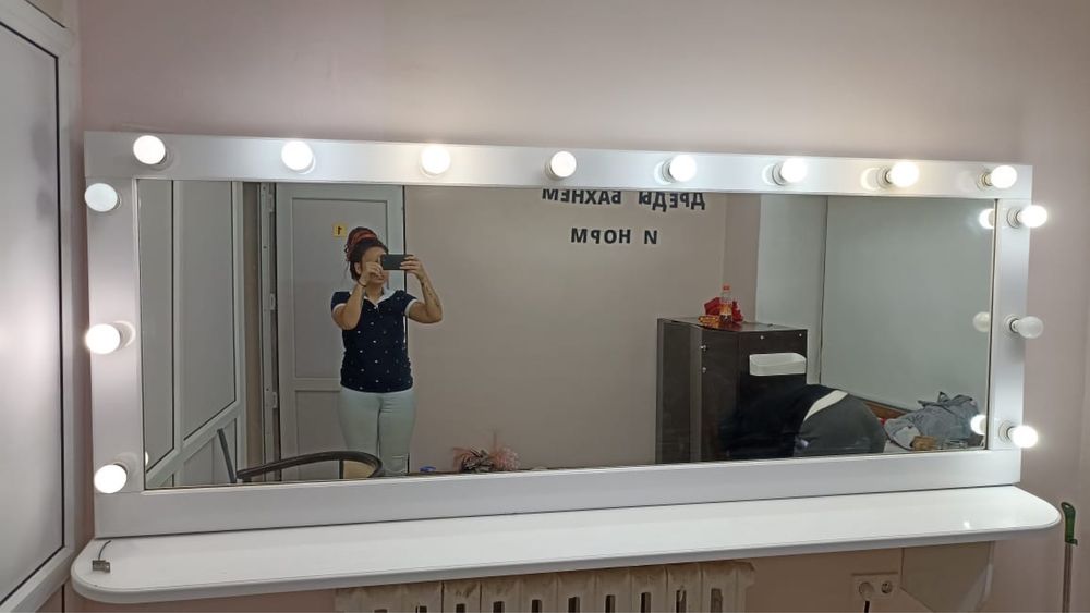 Продается зеркало большое