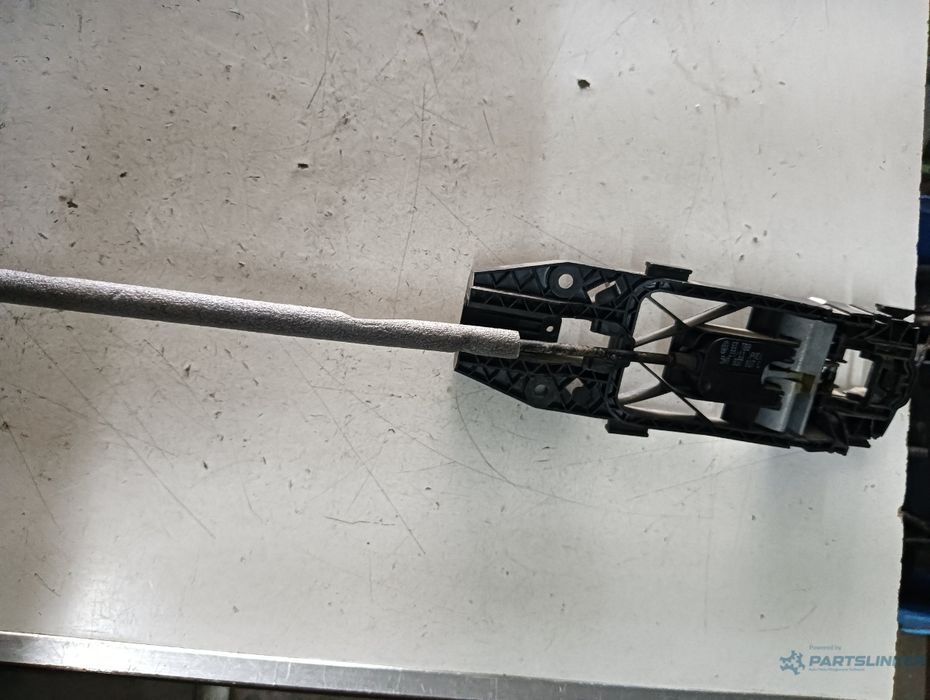 Broasca Usa Dreapta Fata Volkswagen Tiguan 5N_ 2007 - > 5N1837016C