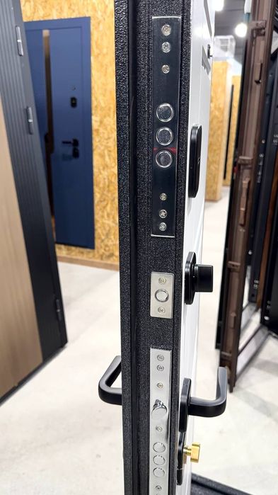 Металические входные двери