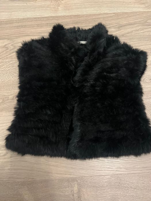 Vesta de blana, Stefanel