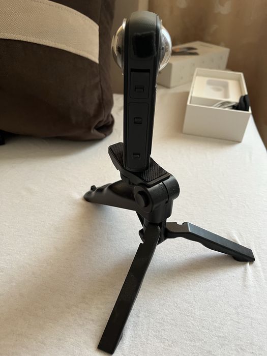 Камера Insta360 X3 + подарък