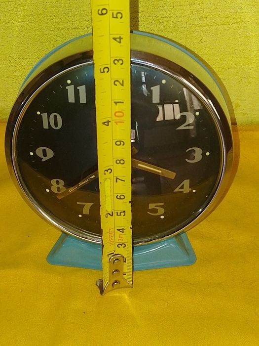 Стар Китайски настолен часовник , будилник  Polaris