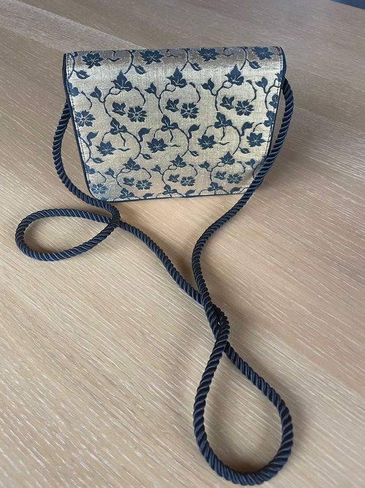 Елегантна дамска чанта клъч ESTEE LAUDER
