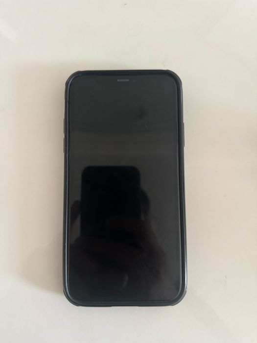 Продам Iphone 11