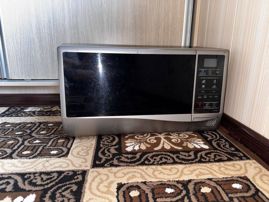 Микроволновая печь SAMSUNG