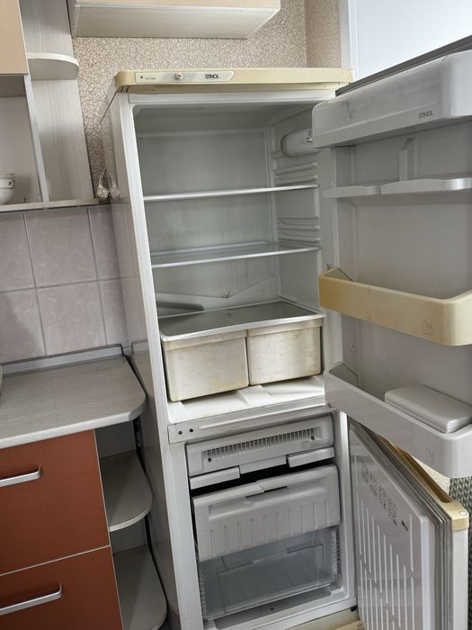 Продам холодильник