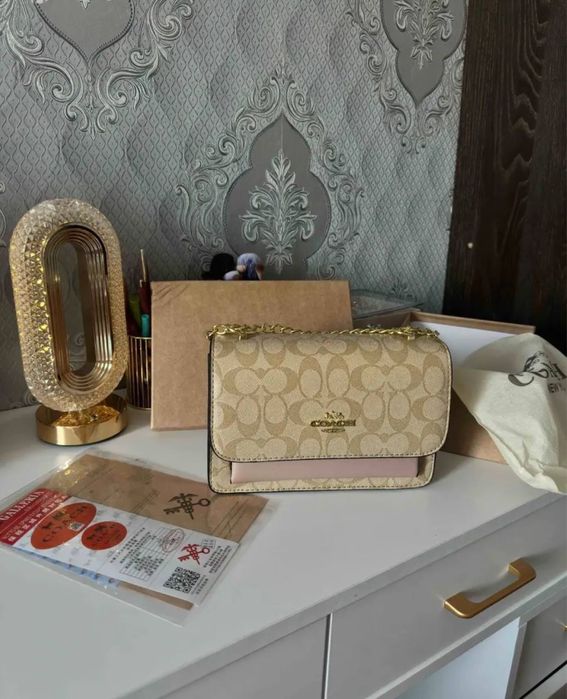 Сумка с коробкой