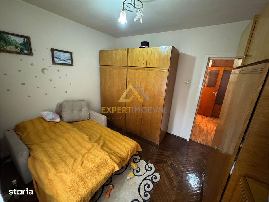 Apartament de vanzare cu 4 camere, Str. Moldovei-Central