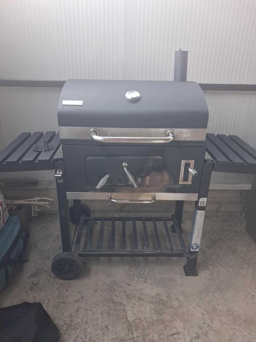 Барбекю Tarrington House Memphis XL, Тава за пепел, Отварачка, Колелца