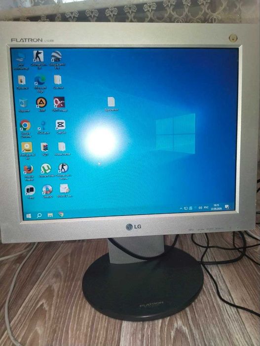Продам монитор LG Flatron L1530B б/у