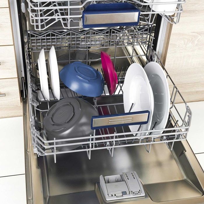 Купа и неплъзгаща се подложка за кучета и котки Yummynator