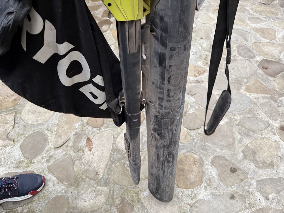 Suflantă/Aspirator frunze