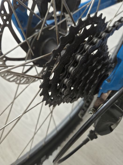 Bicicleta Cube ca și nouă