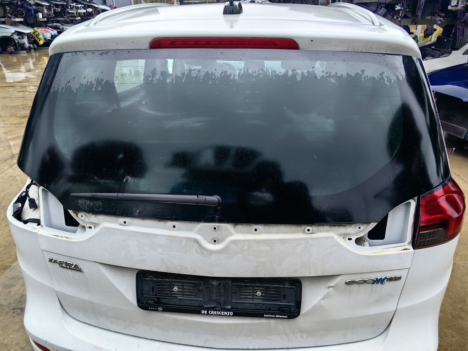 Врата багажник Opel Zafira C 2016г / Опел Зафира Ц 2016г