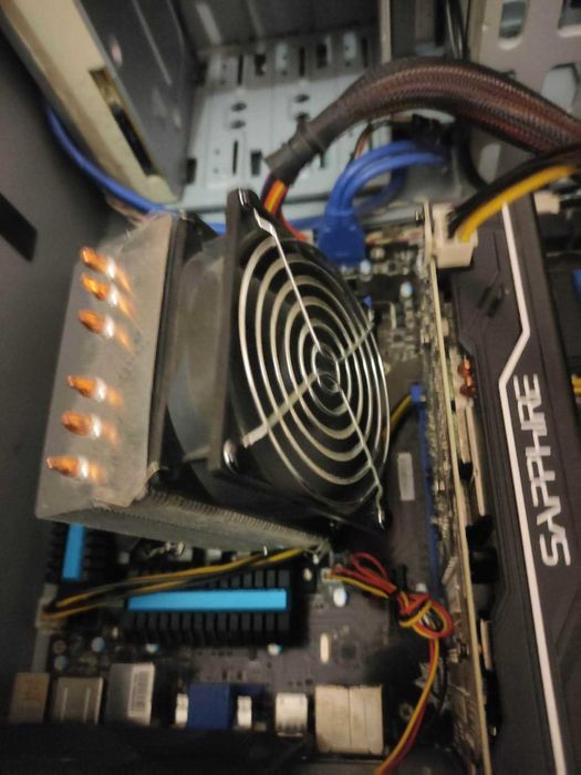 i7 4790k , 16gb ram, rx 570 foarte buna, complet,ca noua.fix