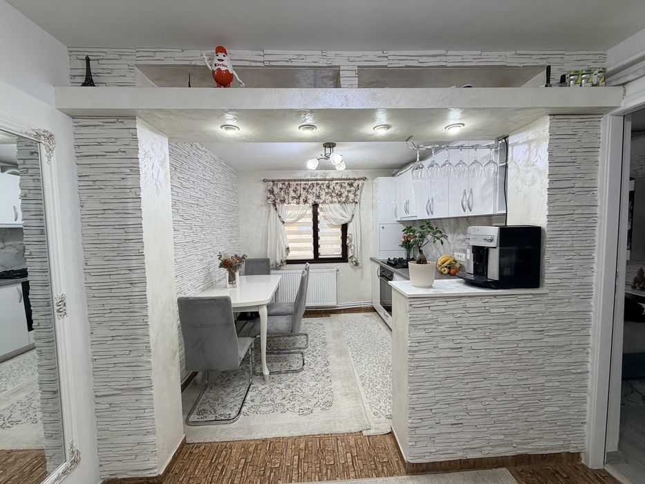 Apartament decomandat 2 camere