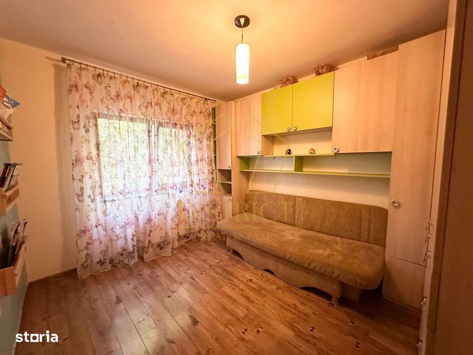 Apartament spatios cu 3 camere | Calea Sagului