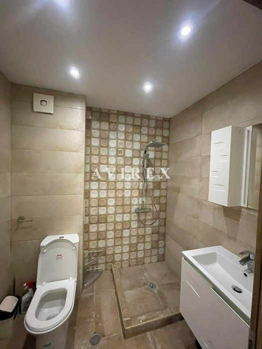 Продава се Тристаен апартамент в Пловдив, Кючук Париж - 80 кв.м за 1144 €/кв.м - Снимка #5