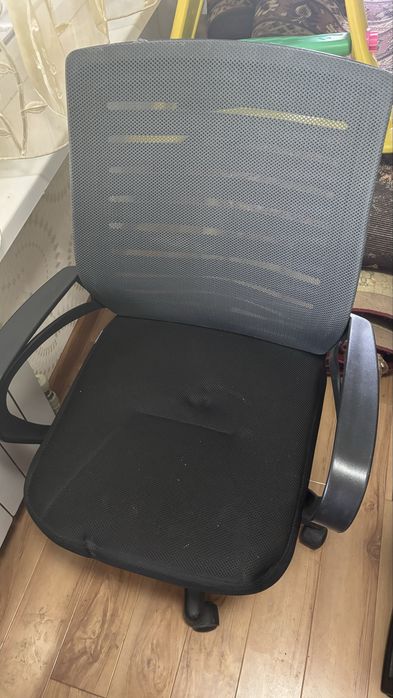 Офисные кресла стулья