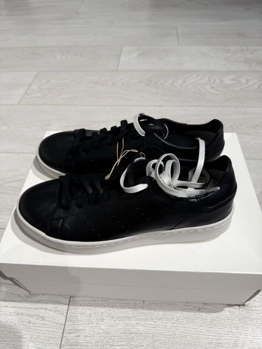Adidas y 3 stan smith