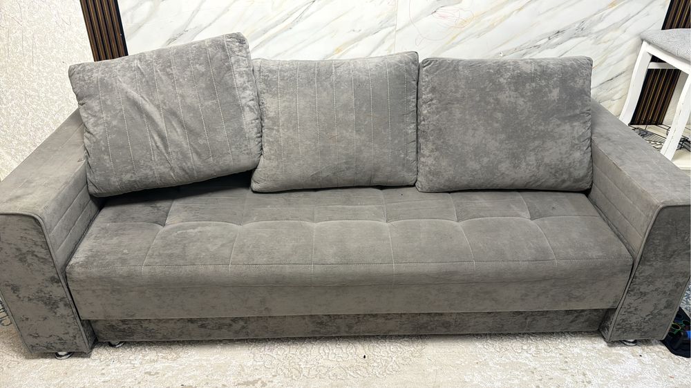 Продам диван, б/у, требует химчистки