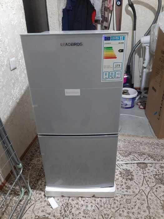 Продам холодильник